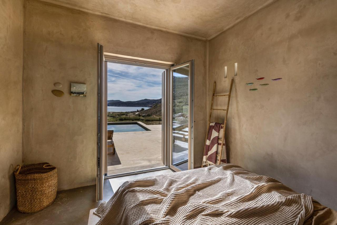 Homa Serifos Pool Villa *