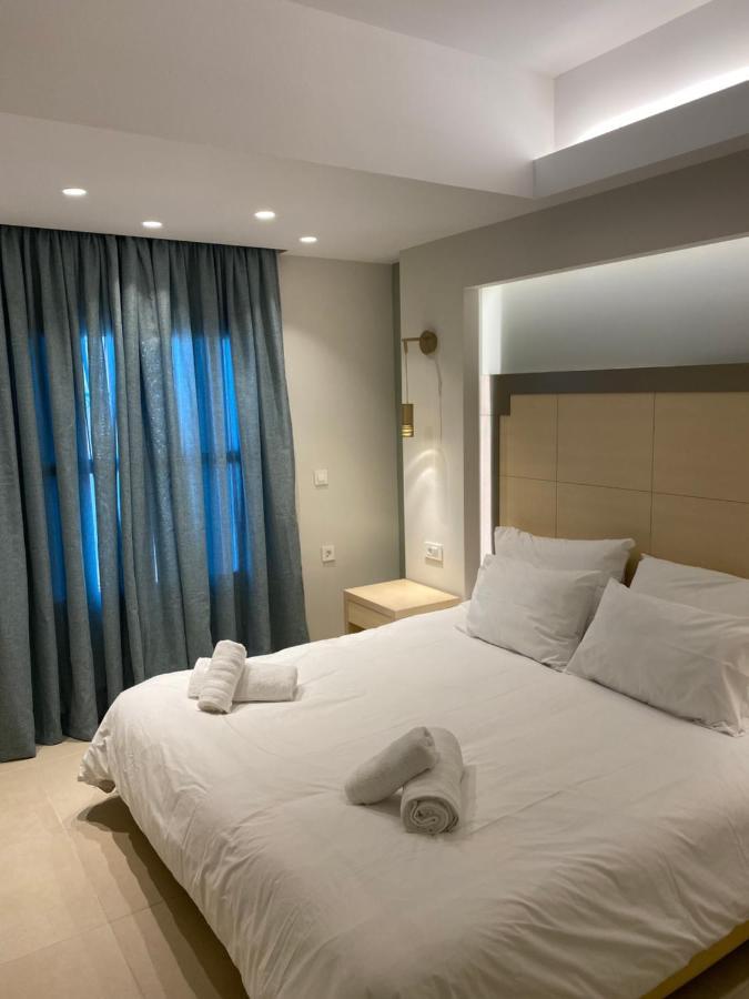 Aparthotel Elena Village 4*