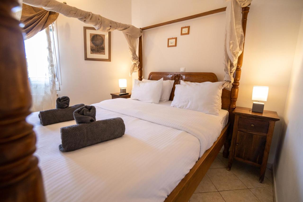Votsalakia & Luxury Hotel 2*