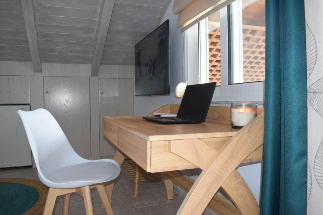 Alexandros Seaside Family & - Paradise, 7' From Petalidi Apartment Kalamaki (Messinia)