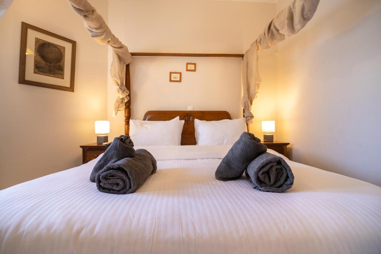 Votsalakia & Luxury Hotel 2*
