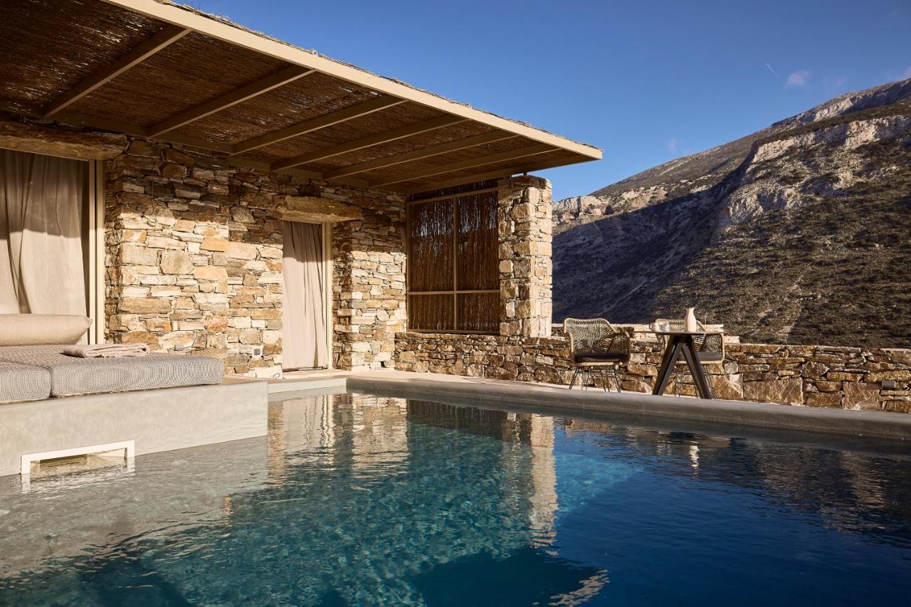Apsila Pool Kamares (Sifnos)