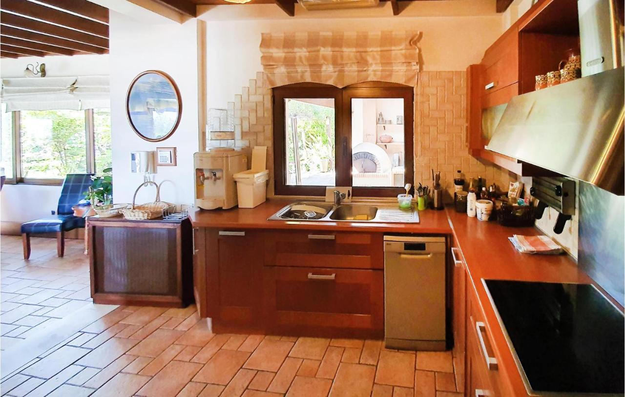 Holiday home Lovely In With Wifi *