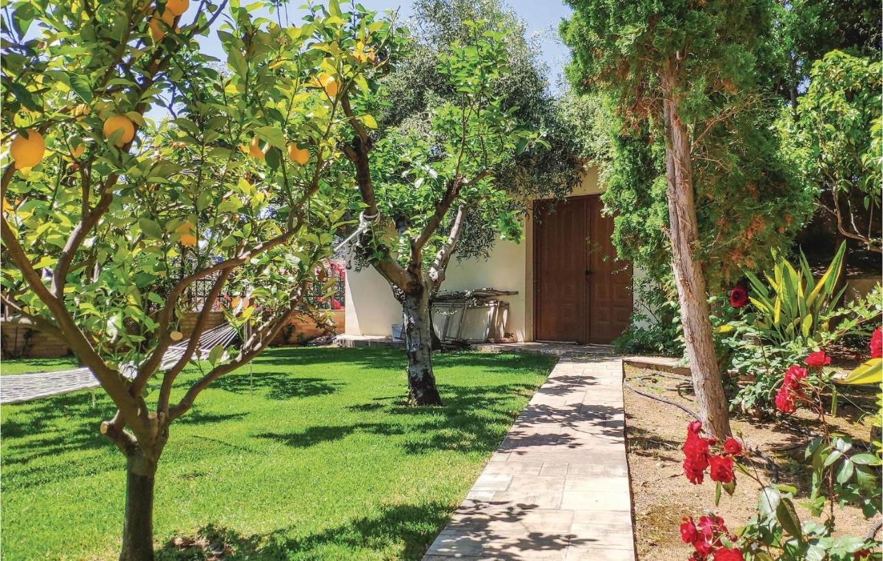 Holiday home Lovely In With Wifi Kiaton