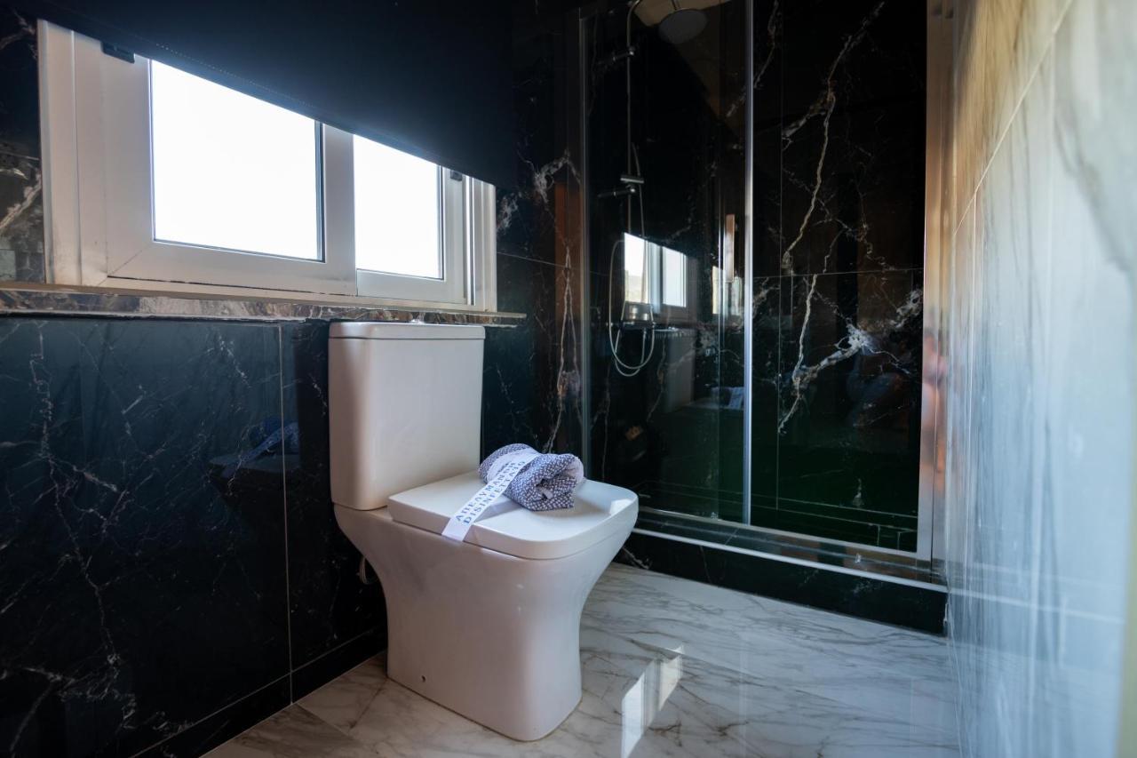 Votsalakia & Luxury 2* Selinia