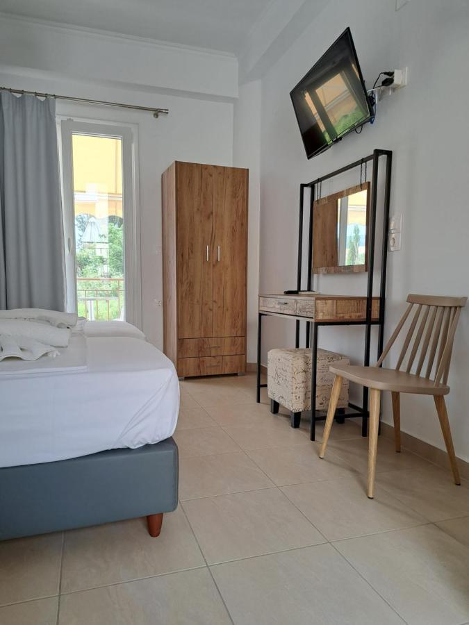 Athineon * Nydri (Lefkada)