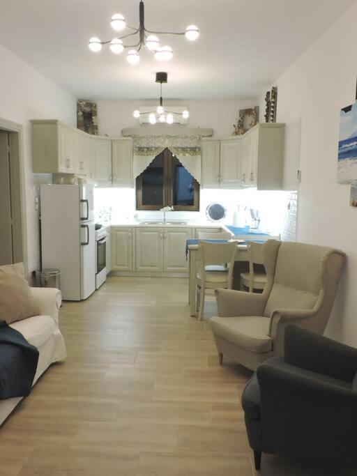 Annissa Apartment