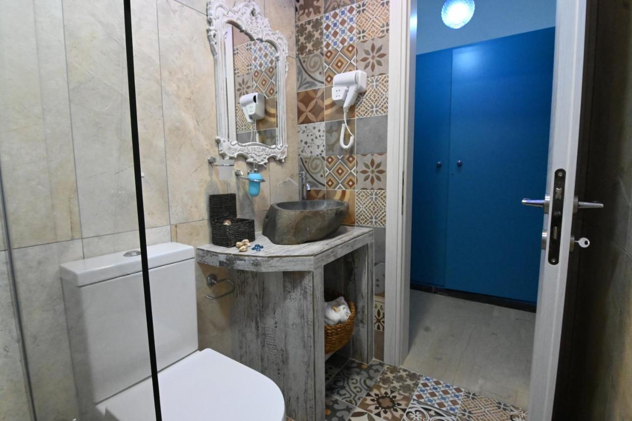 Alisaxni Guest house
