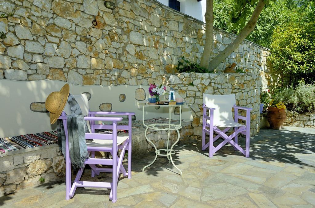 Konstantina Studios 3* Alonnisos Town