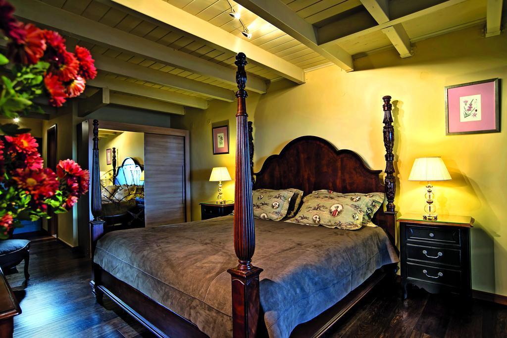 Aegli Hotel 4*