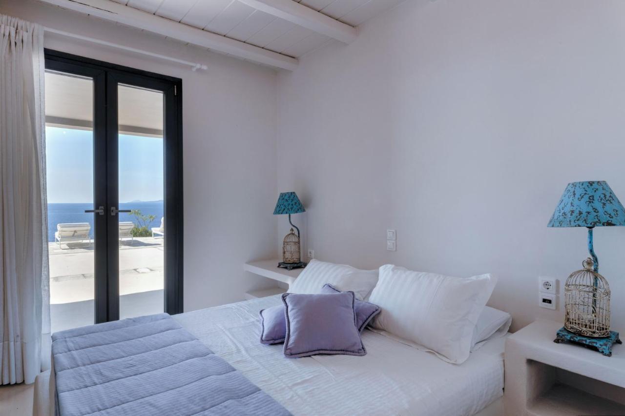 Waterfront With A Swimming Pool, Sea View And Direct Access To The Sea