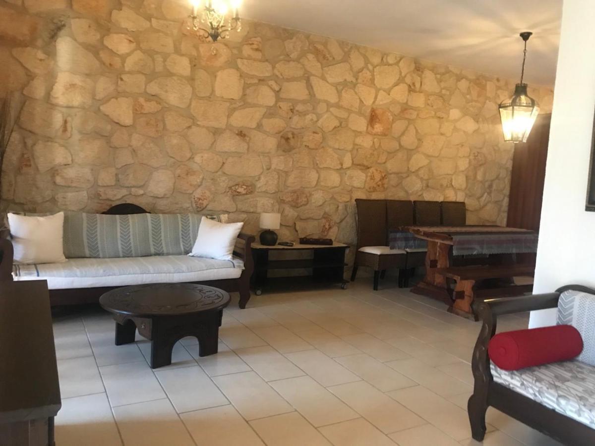 Valia Suite, Stone House * Siviri