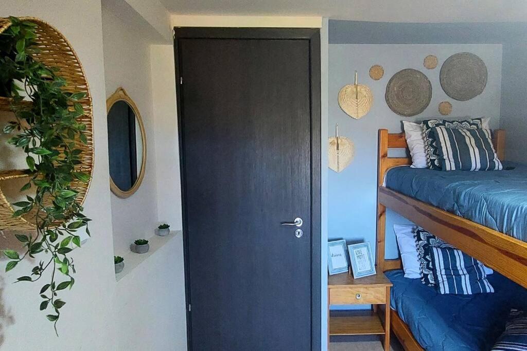 Xenia, By The Sea! Holiday home