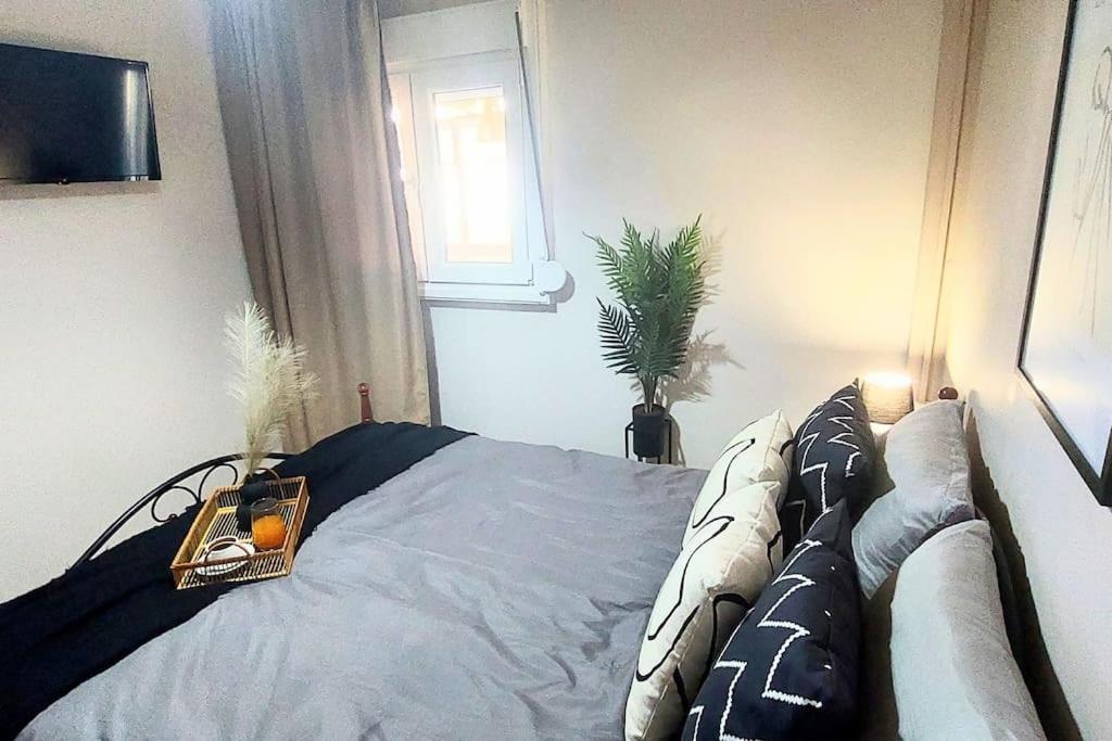Xenia, By The Sea! Holiday home