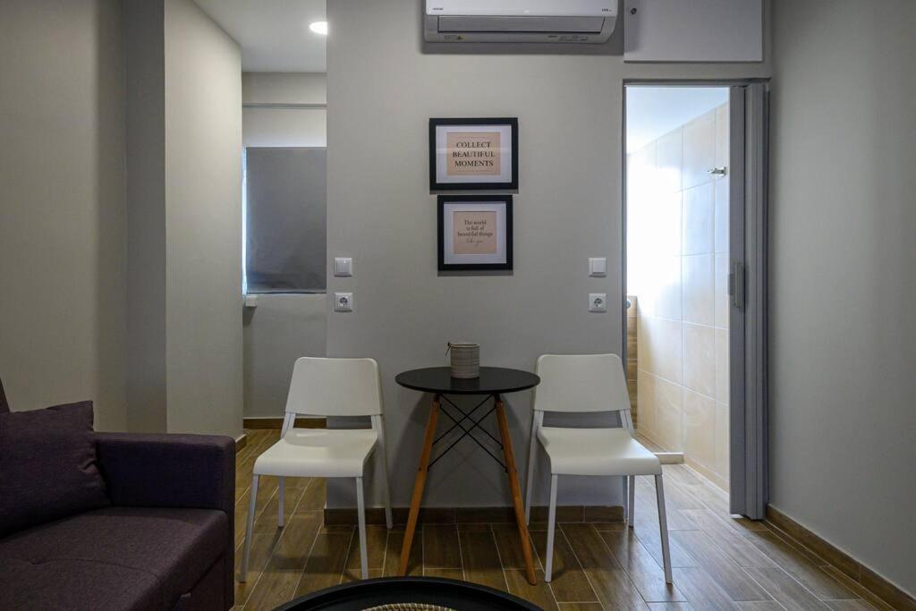 Stylish Urban Haven Apartment Kalamata
