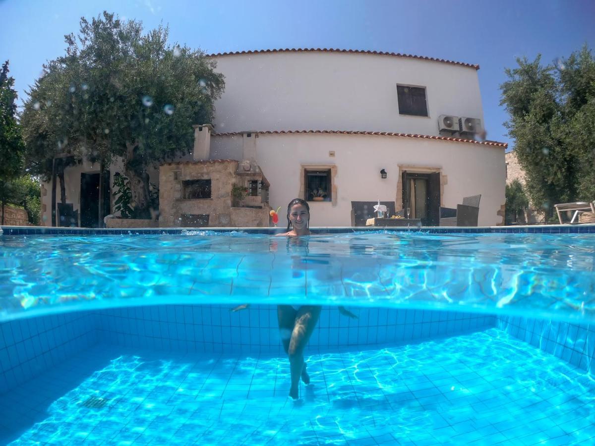 Villa Douliana Villas *