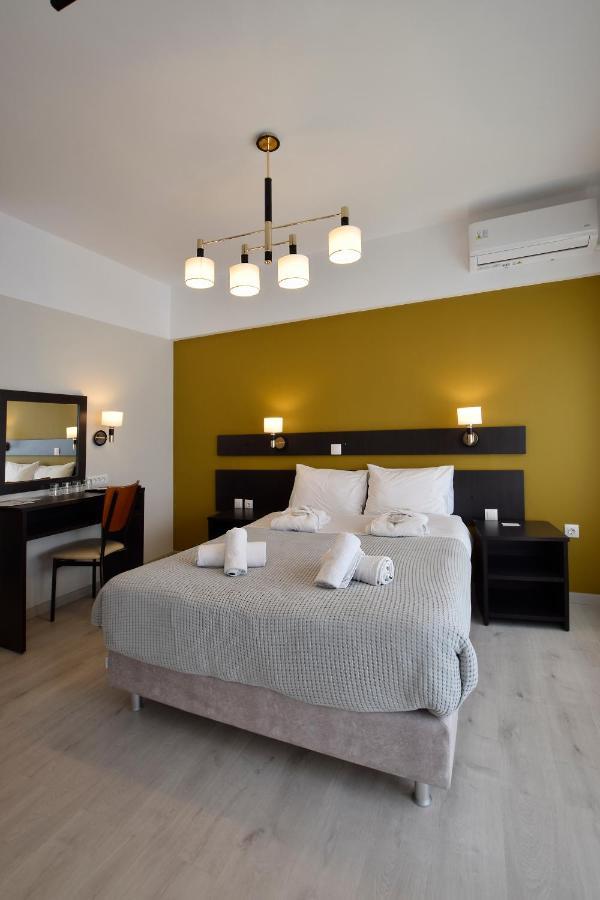 John's Hotel