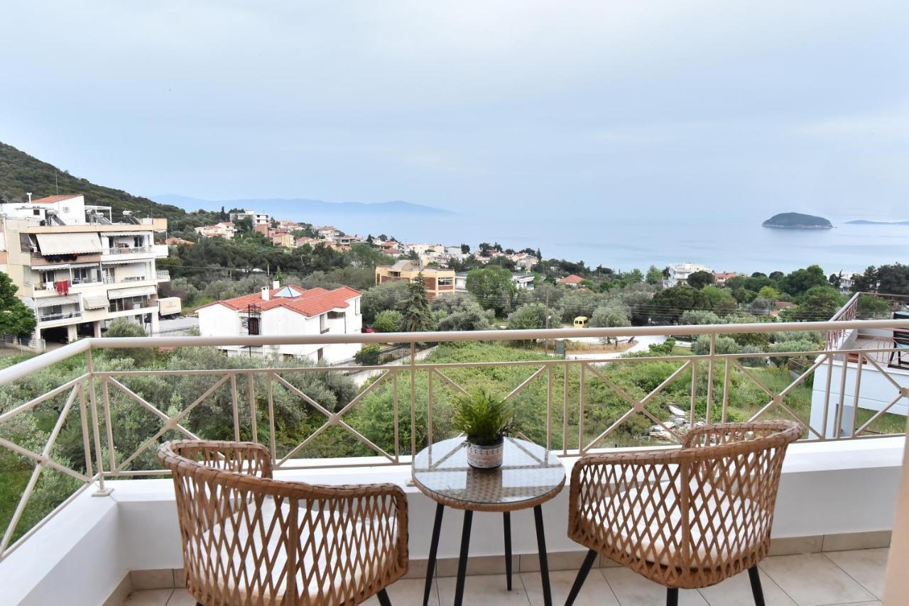 Sunrise Luxury Pool * Palaiontsiflikion