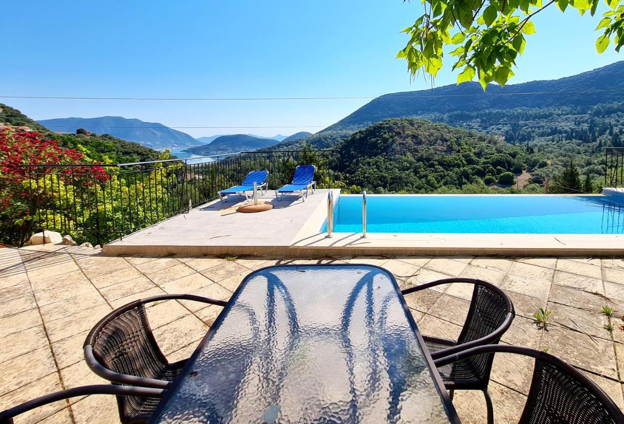 Victoria - 3 Bedroom With A Private Pool Villa Katokhorion (Lefkada)