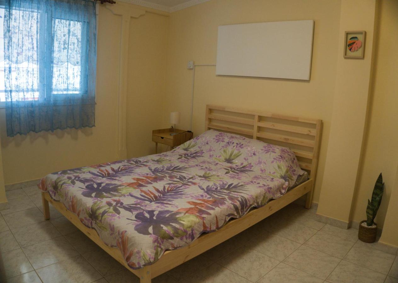 Modern Cozy In Kalamaria