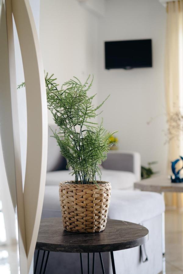 Apartment House Of Farros