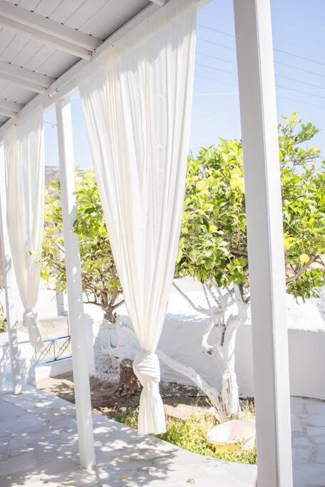Lemonia House Vivlos