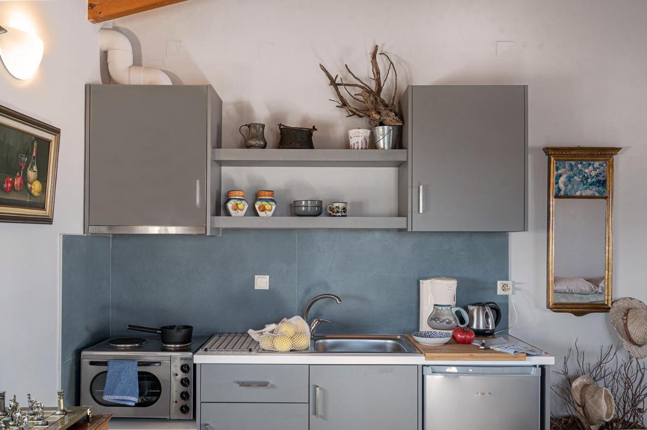 Apostolos Loft - Cozy Loft In The Center Of Apartment Preveza