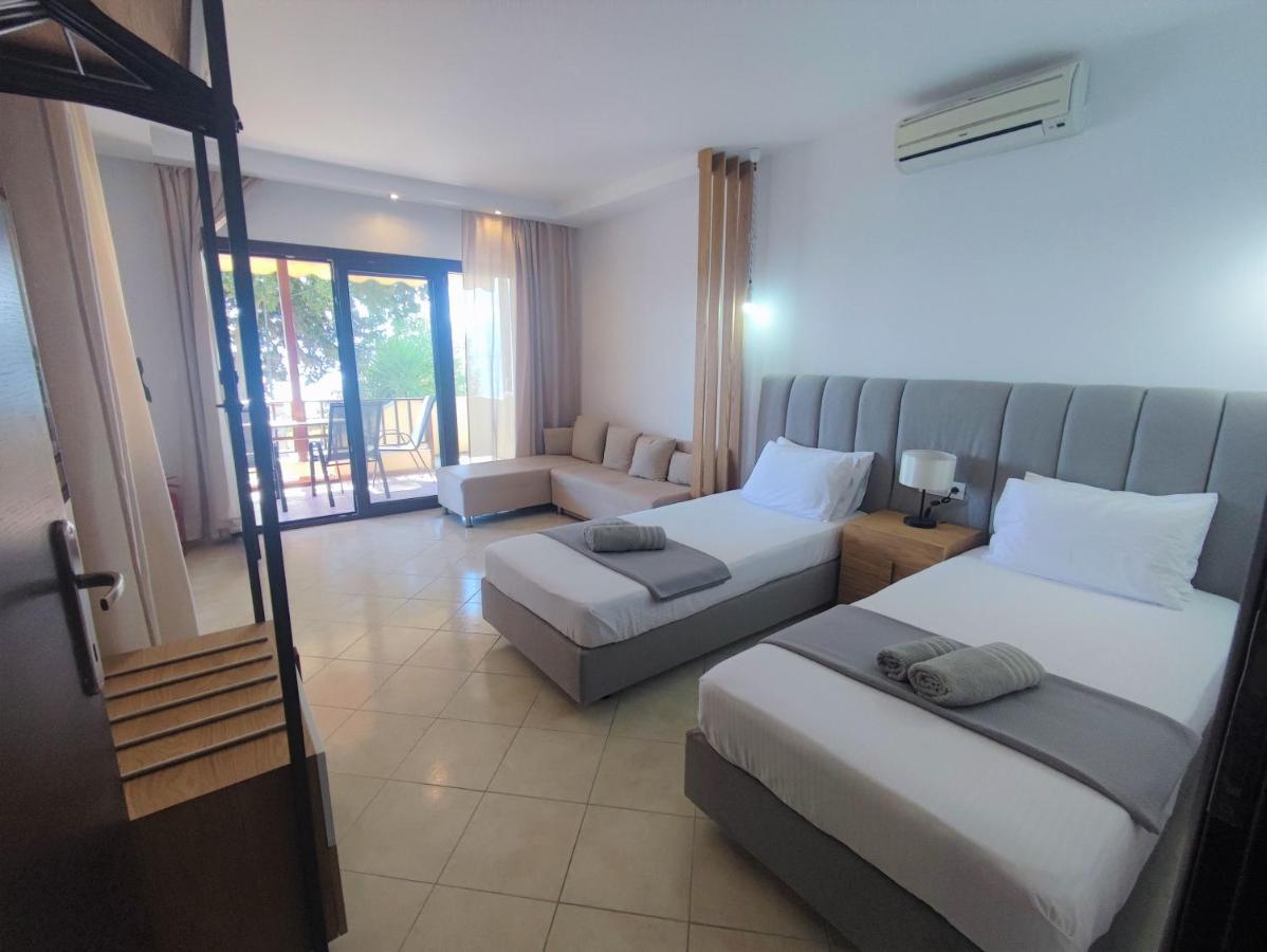 Mina's House Beachfront * Nikiti (Sithonia)