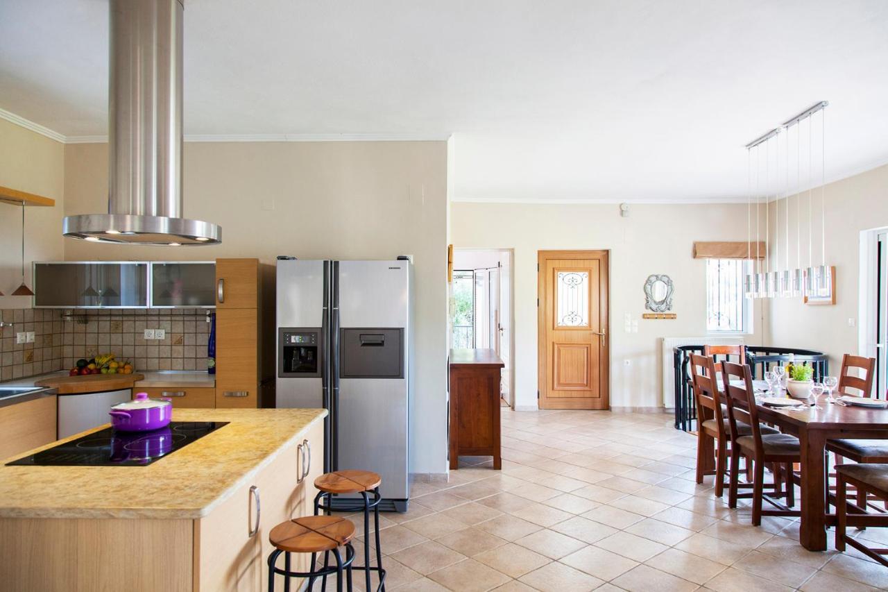 Villa Victoria - 3 Bedroom With A Private Pool