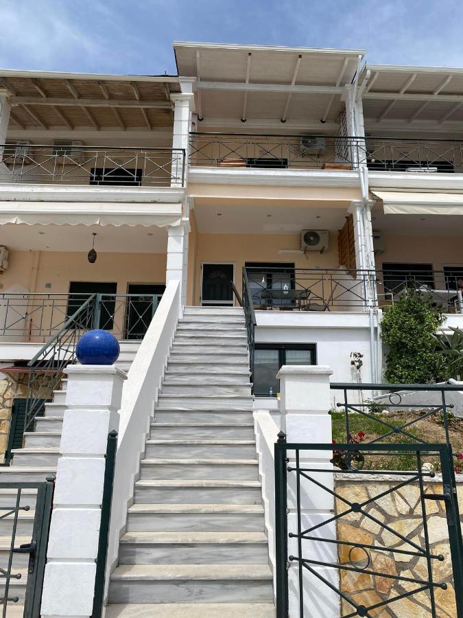 Rozos House Apartment