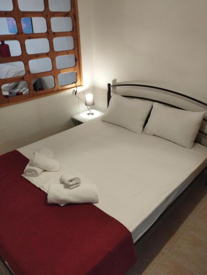 Apartment House 2 *