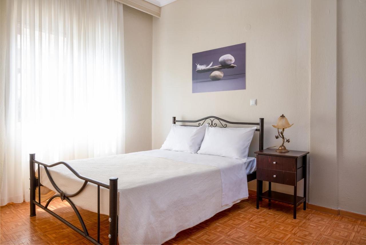 Pleasures House * Kavala