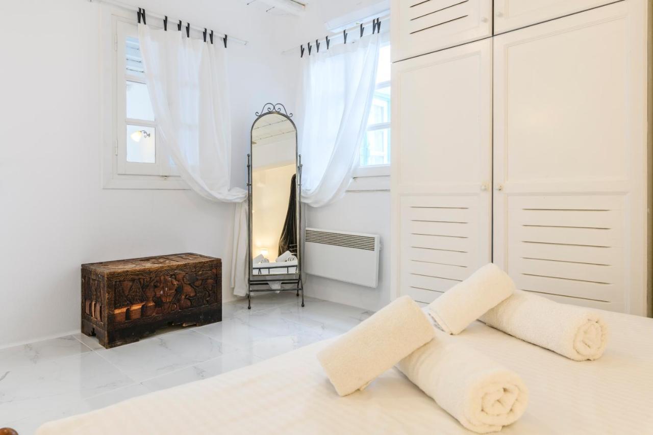 Seablue * Houlakia (Mykonos)
