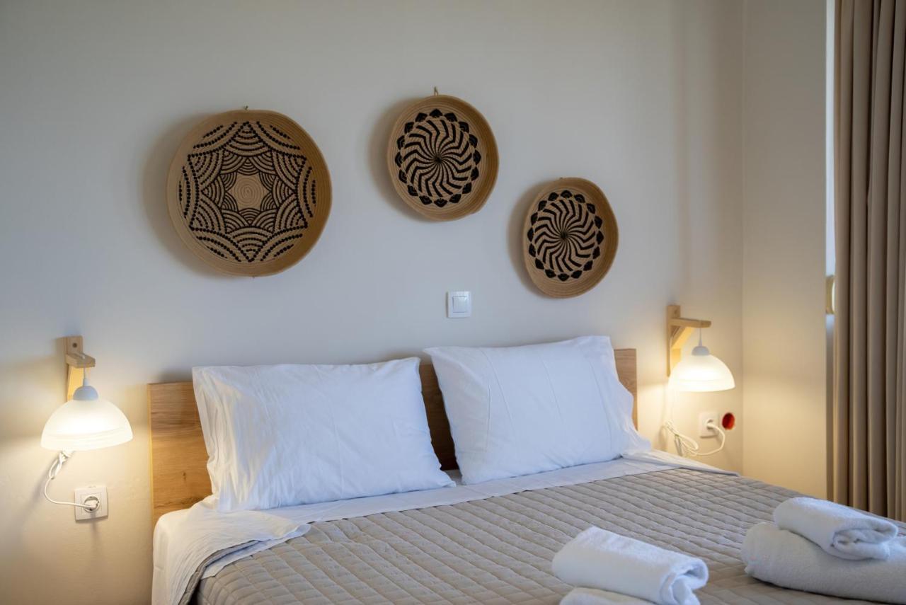 Lyrids Aparthotel