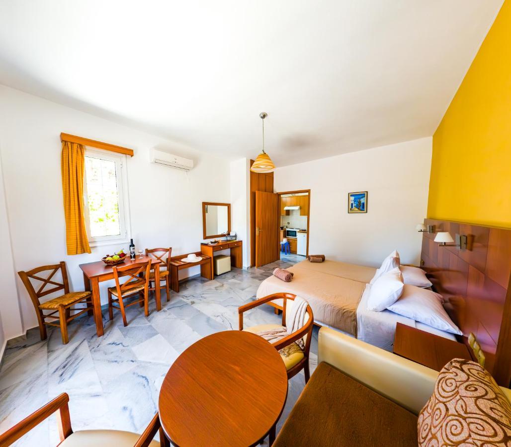 Aparthotel Anna Ageliki 2*