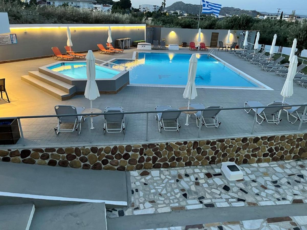 Aparthotel Family House