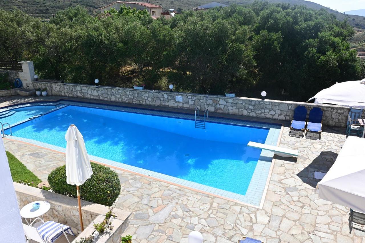 Aparthotel Marika & 3*