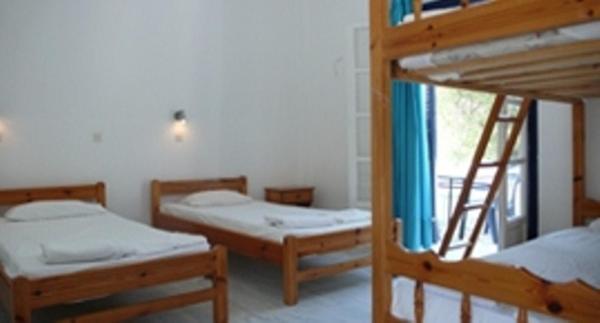 Purple Pig Stars Camping & Bungalows Hostel *