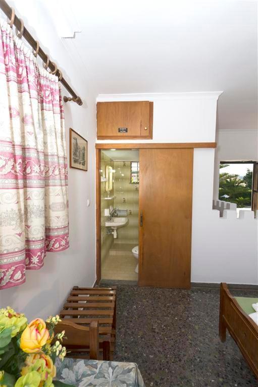 Abella Hotel