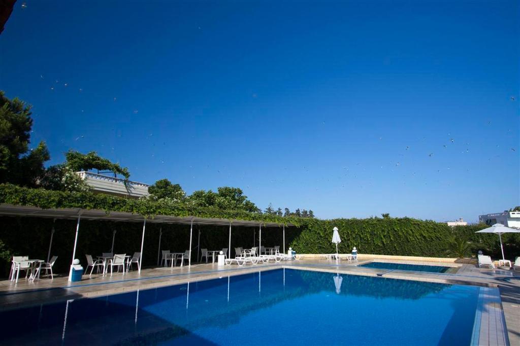 Abella Hotel