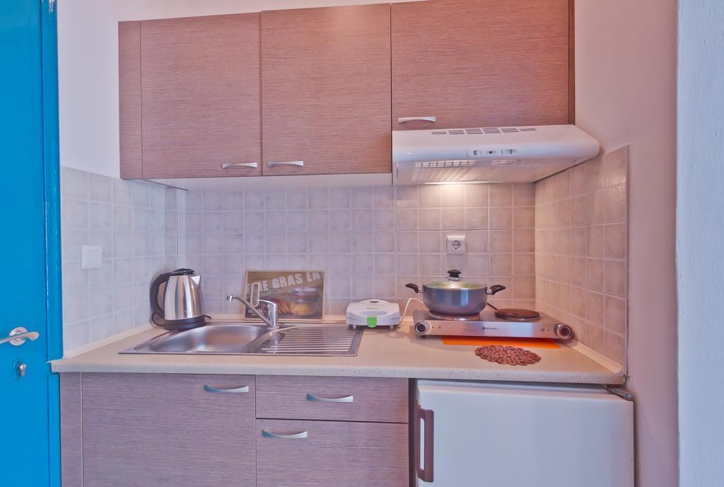 Aelia Aparthotel *