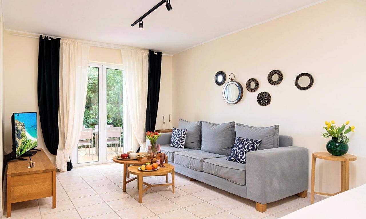Villa Apple Villas