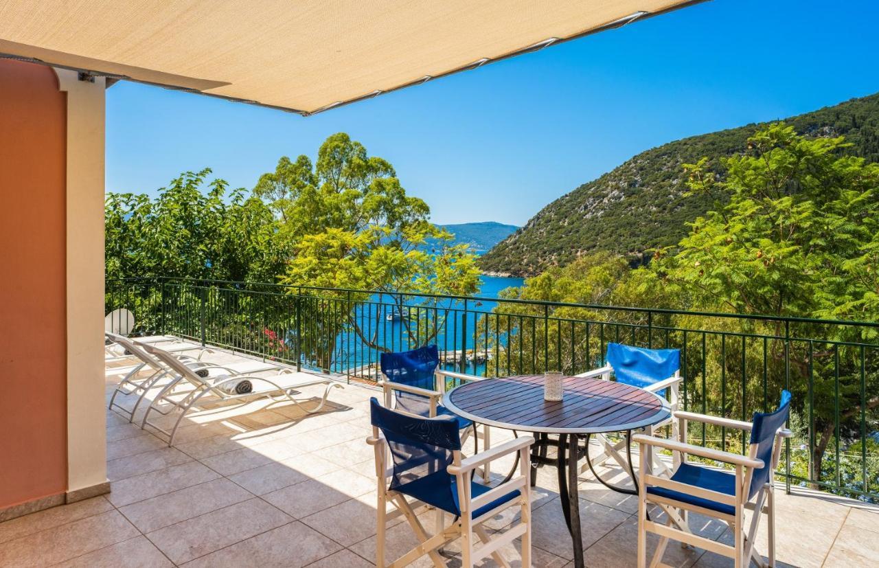 Lemonia * Stavros (Ithaka)