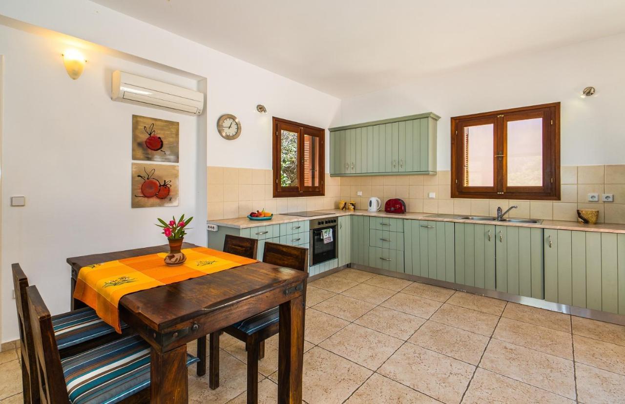 Lemonia Villa *