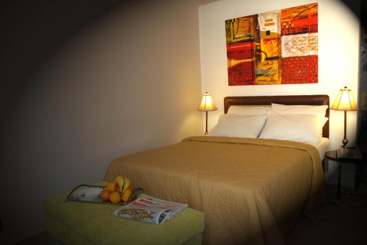 Aria Aparthotel 2*