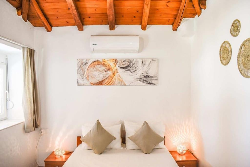 Hut House εξοχικό στην παραλία μ. άμμος Holiday home *