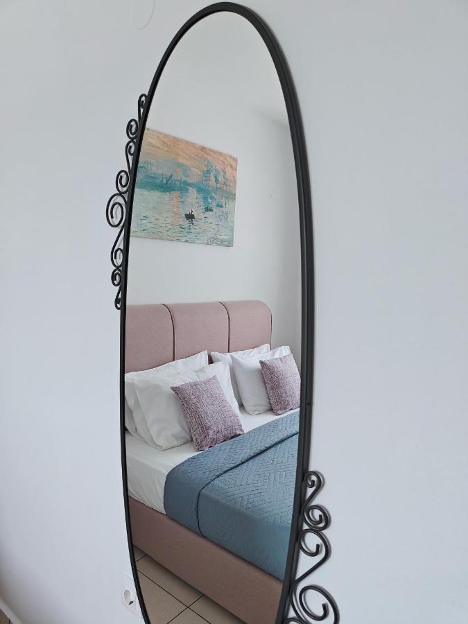 Alkyonis Milos Apartment Triovasalos