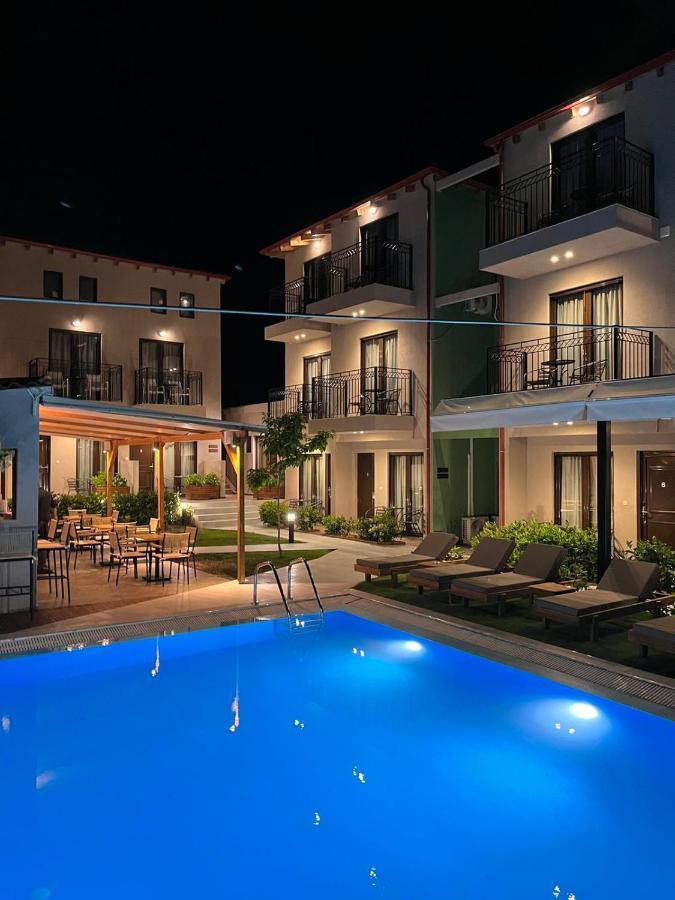 Oro Hotel 3*