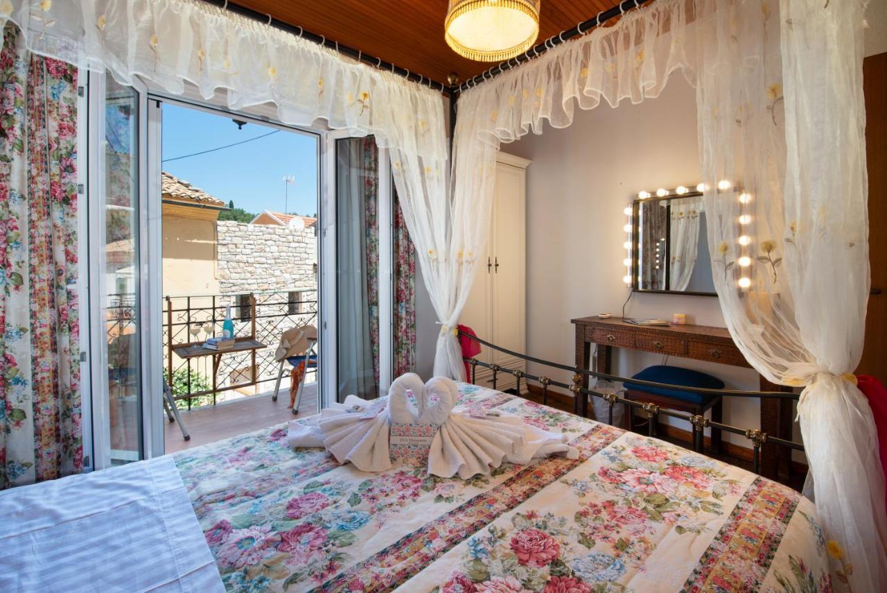Evi's Maisonette *