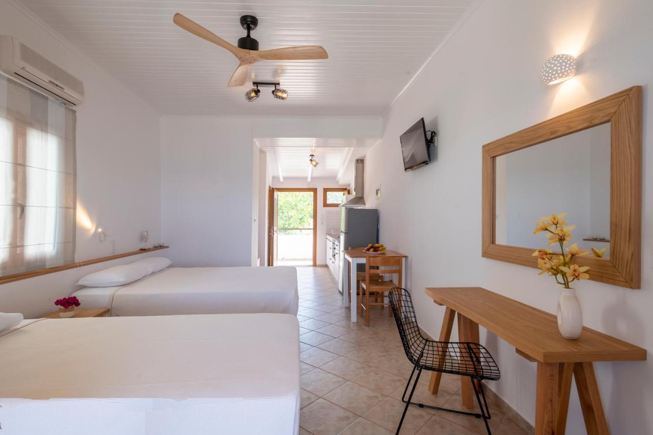 Asterias Apartment *
